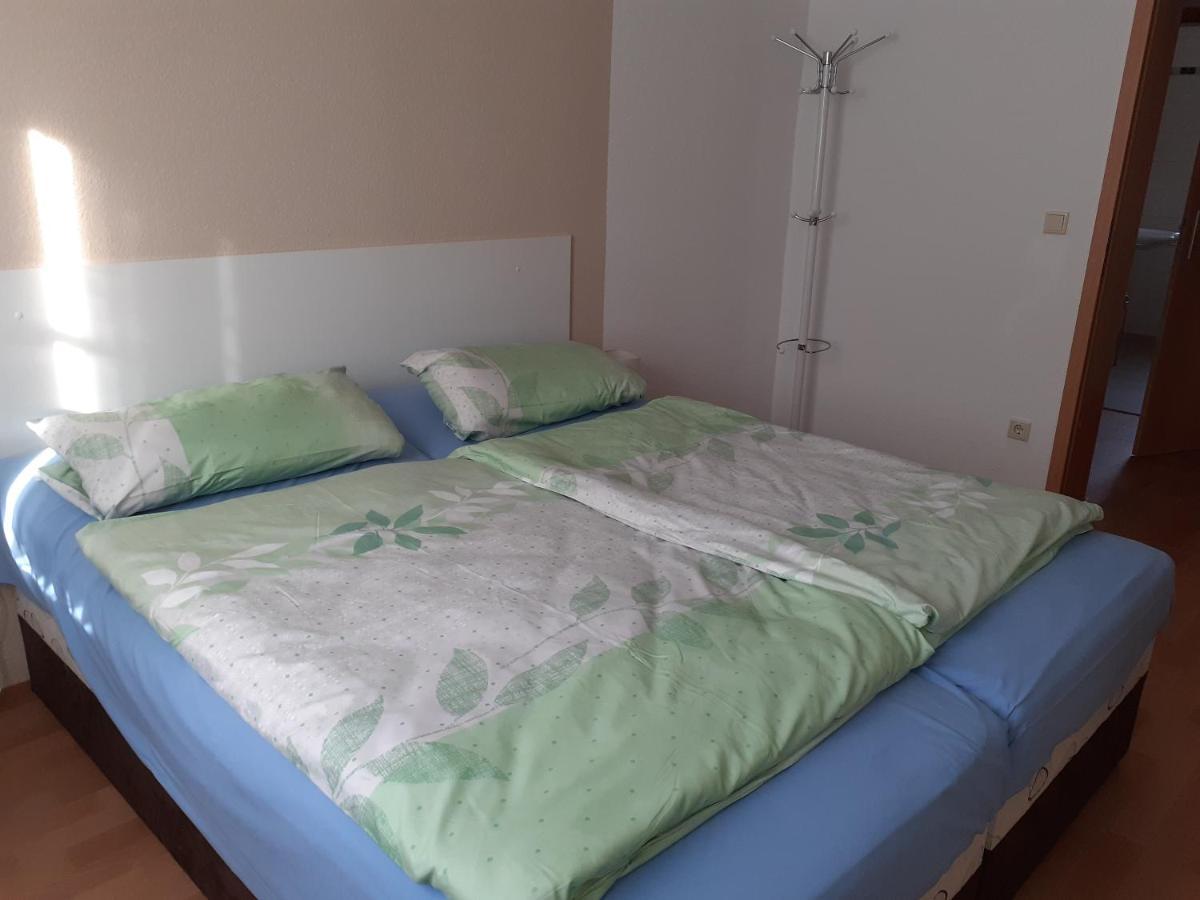 Ferienwohnung - August-Bebel-Str. 19 Oelsnitz  ภายนอก รูปภาพ
