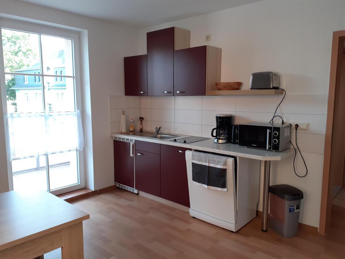 Ferienwohnung - August-Bebel-Str. 19 Oelsnitz  ภายนอก รูปภาพ