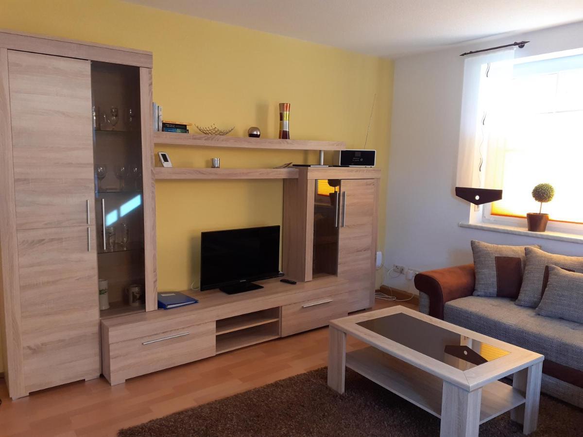 Ferienwohnung - August-Bebel-Str. 19 Oelsnitz  ภายนอก รูปภาพ