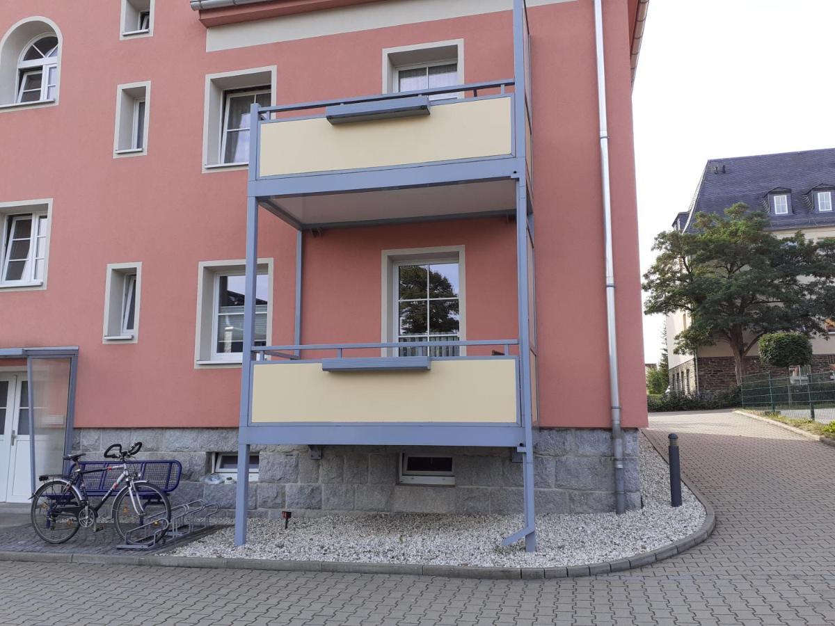 Ferienwohnung - August-Bebel-Str. 19 Oelsnitz  ภายนอก รูปภาพ